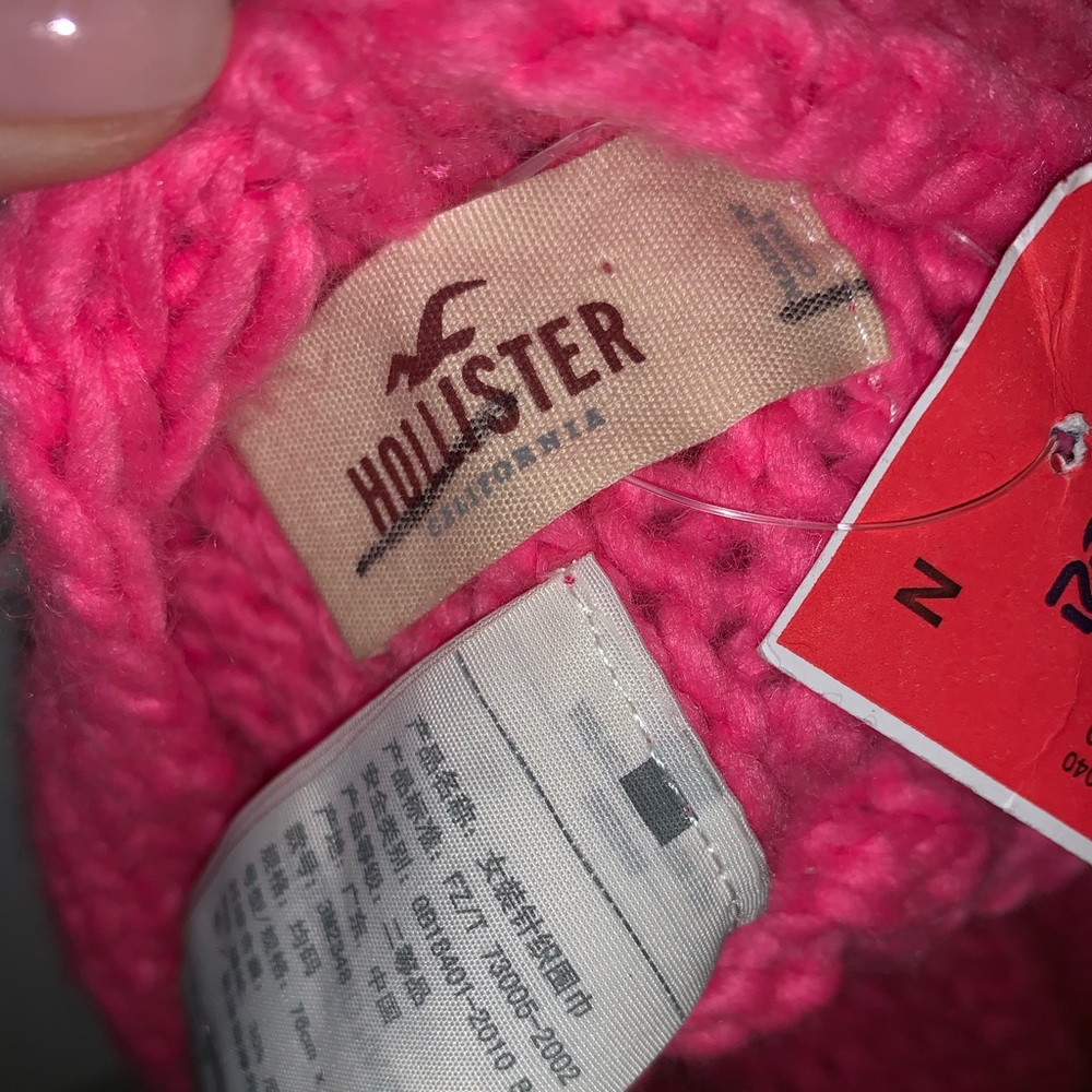 Pink infinity scarf - Picture 3 of 3